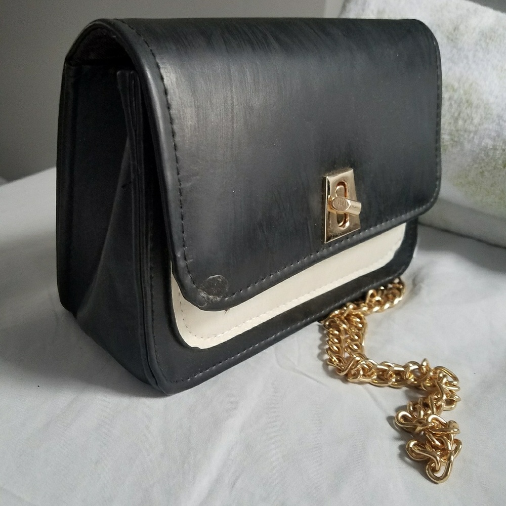 *Bundle only* - Picture 2 of 4